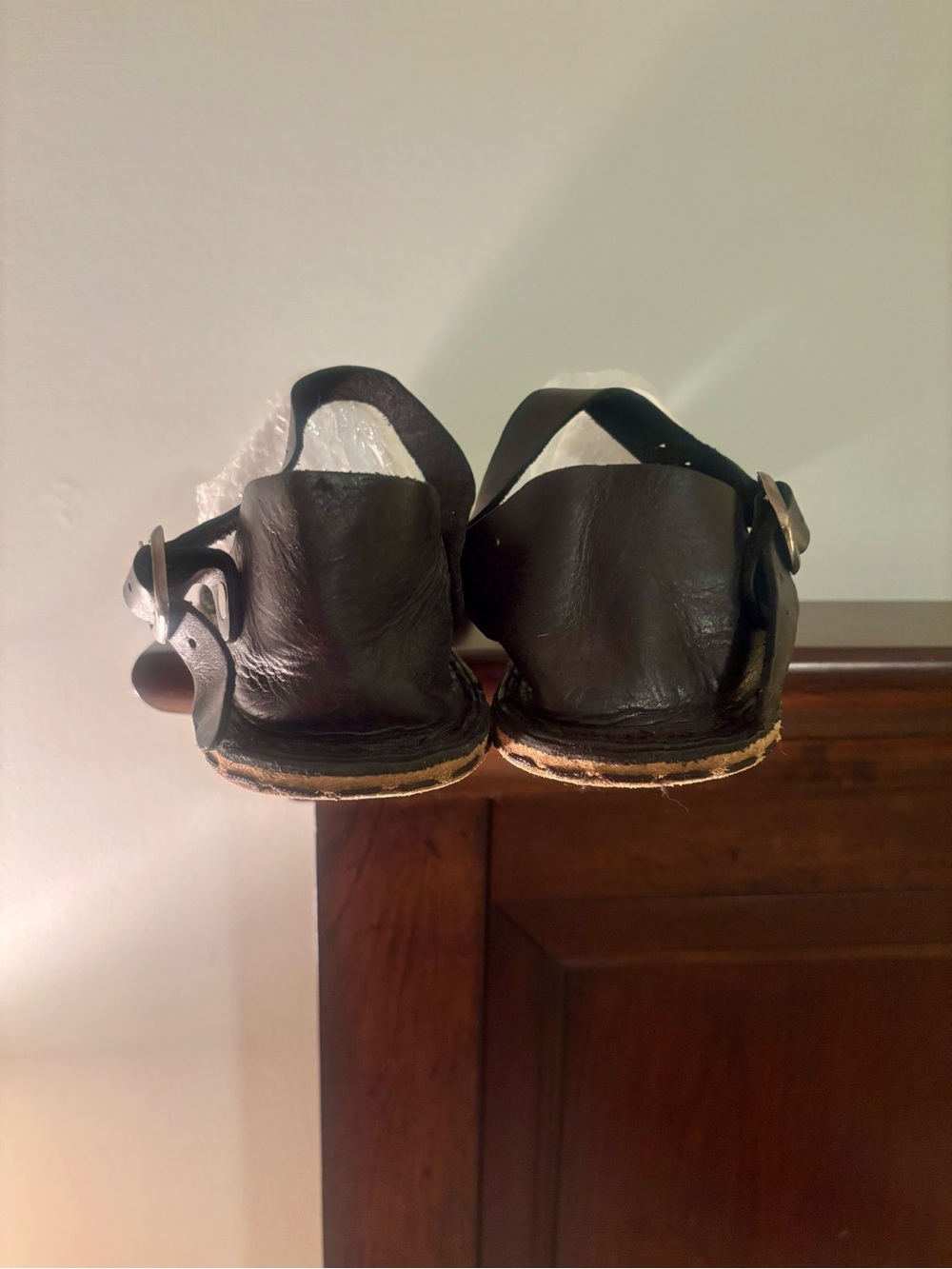 Grounding Shuhe Barefoot Black Slingback Sandals - Picture 4 of 7
